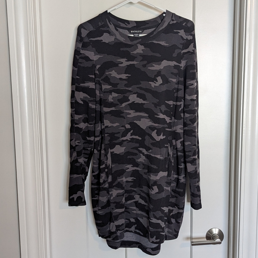 Athleta Balance Lux Black Camo Long Sleeve Dress sz S